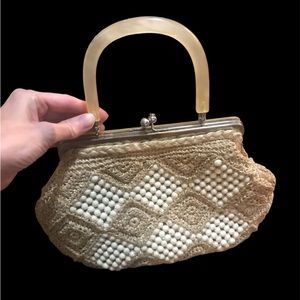Vintage Ivory White Beaded Evening Handled Clutch Purse w Snap Closure